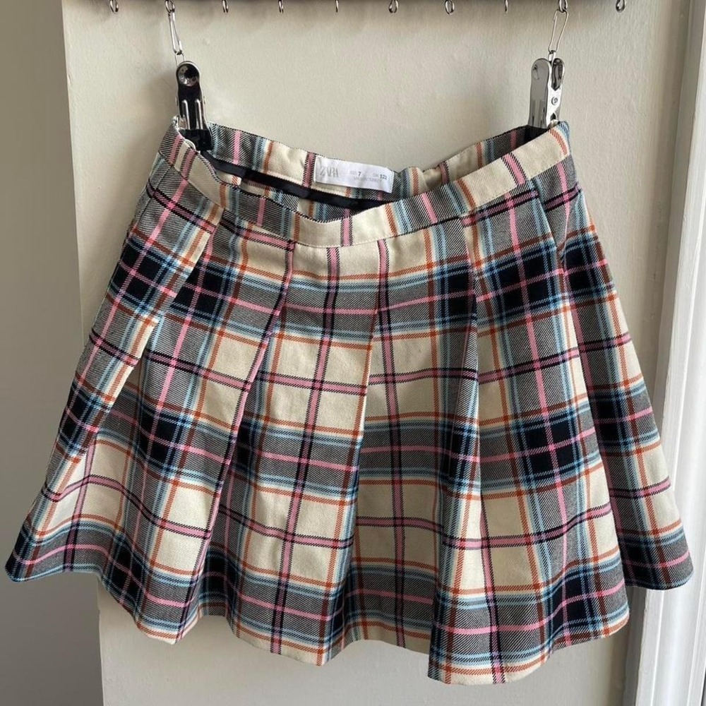 Zara Kids Plaid Pleated Skirt Size 7 Beige Pink Blue Black Tartan